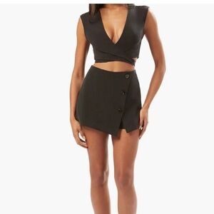 WEWOREWHAT Tie Back Suiting Wrap Top